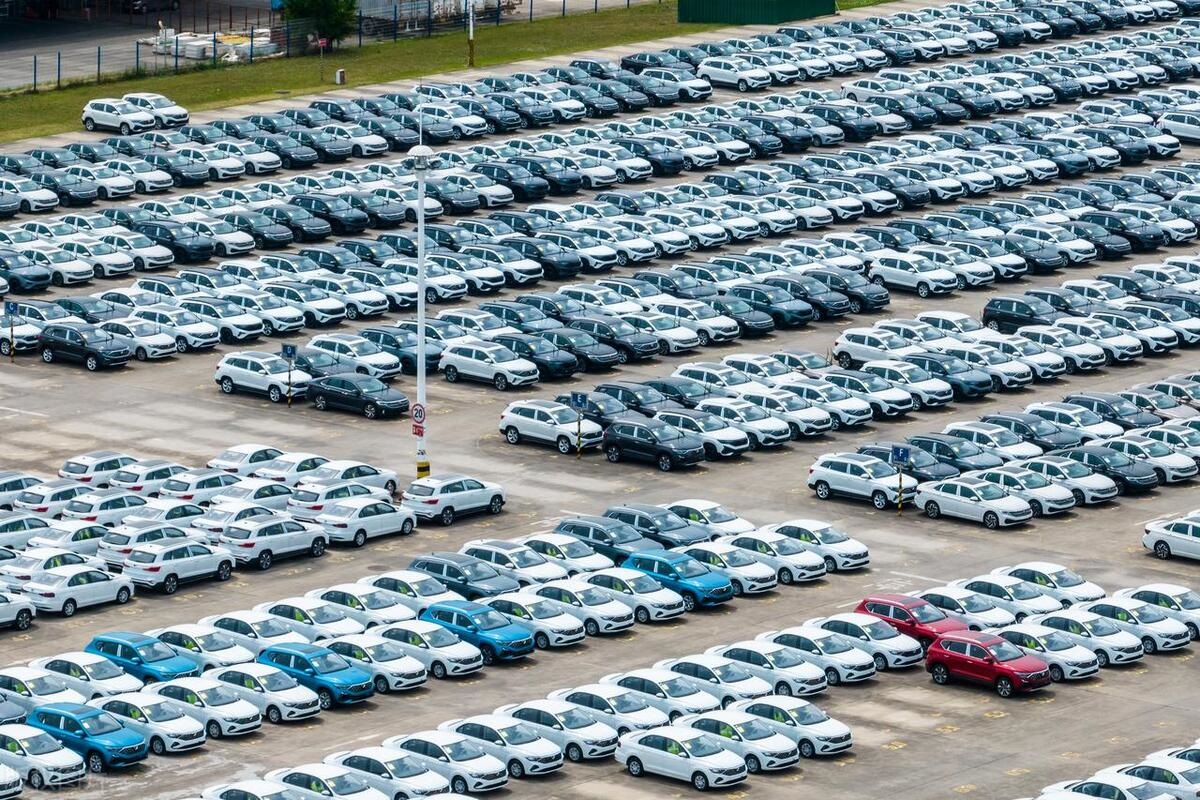 1至9月我國(guó)新能源汽車產(chǎn)銷量達(dá)831.6萬(wàn)輛和832萬(wàn)輛